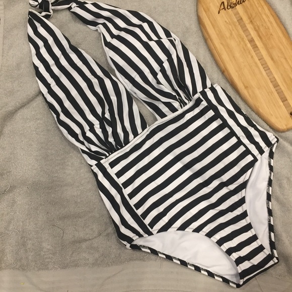 Other - LAST ONE🚨XXL Striped Retro one piece